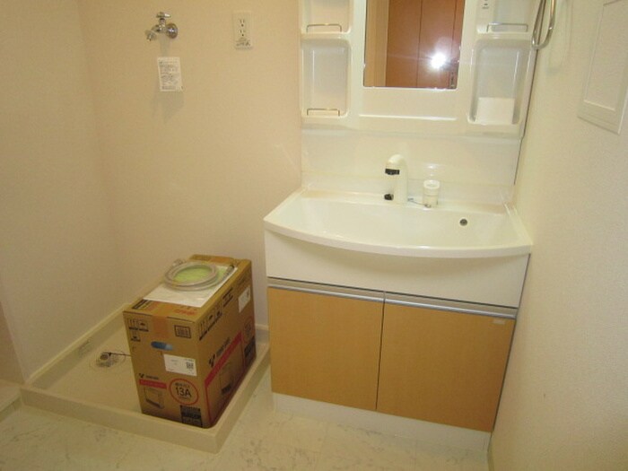 物件内観写真9　(洗面)