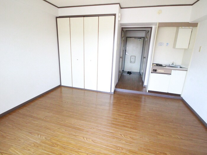 物件内観写真8　(居室)