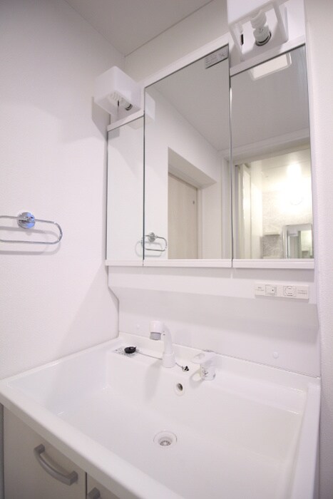 物件内観写真10　(洗面)