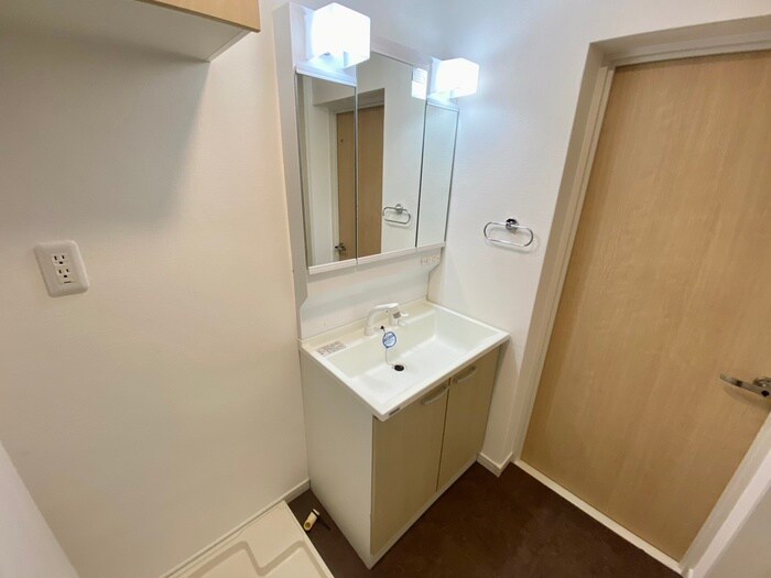 物件内観写真10　(洗面)