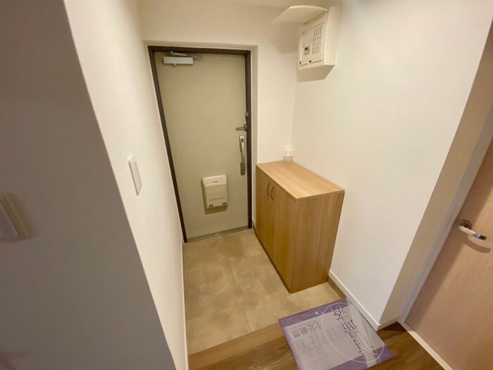 物件内観写真17　(玄関)