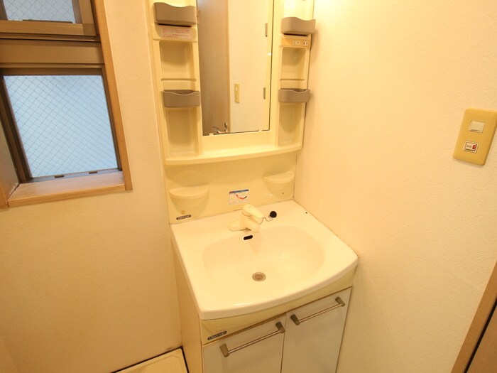 物件内観写真10　(洗面)