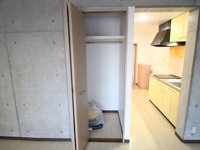 物件内観写真16　(収納)