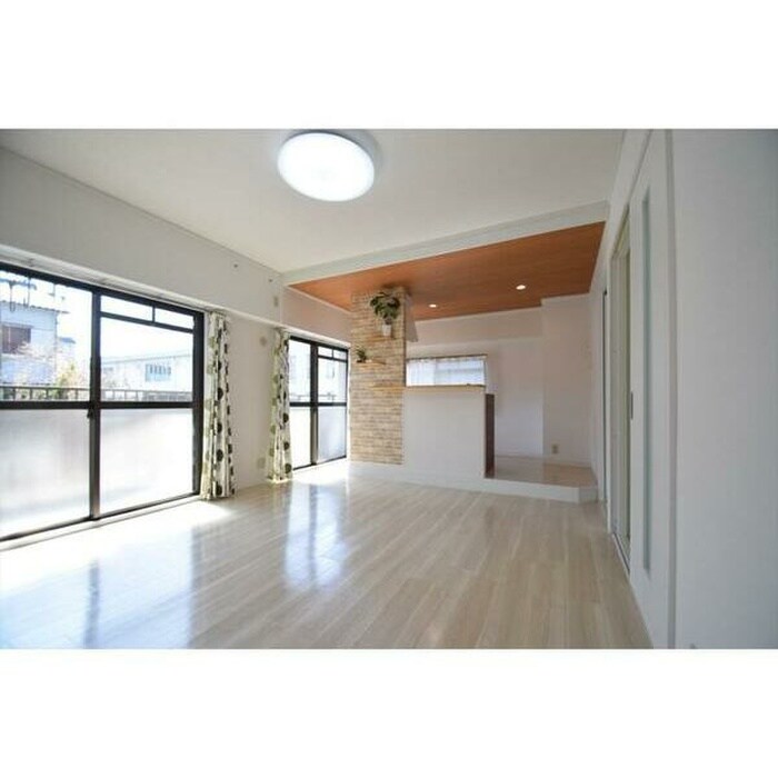 物件内観写真8　(内観写真)