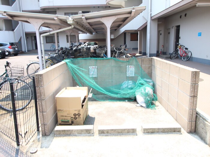 物件外観写真4　(建物設備)