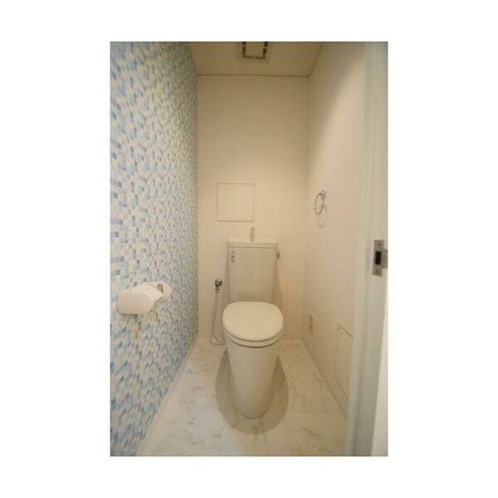 物件内観写真13　(トイレ)