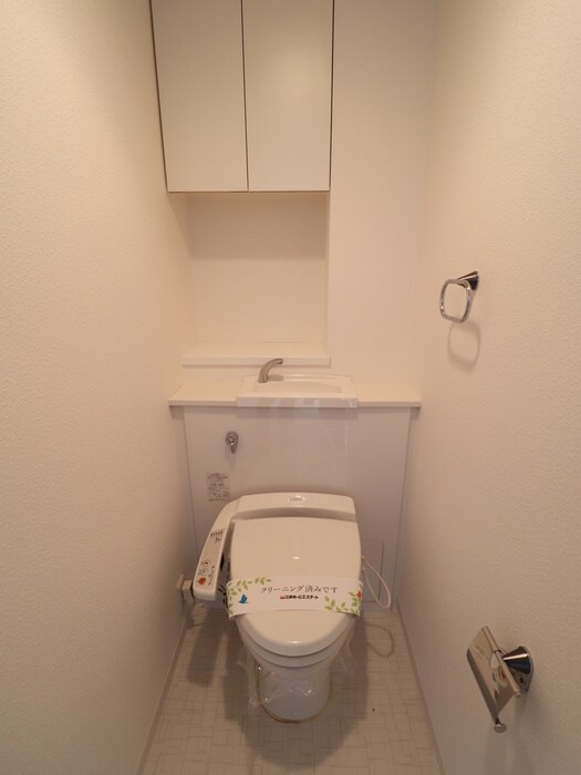 物件内観写真13　(トイレ)