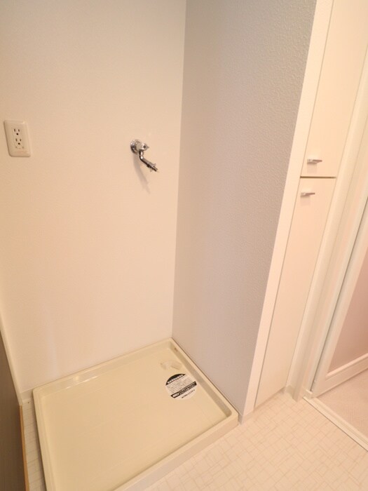 物件内観写真14　(洗濯機置場)