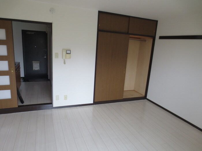 物件内観写真5　(居室)