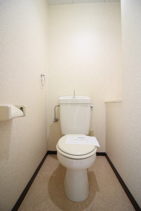 物件内観写真7　(トイレ)