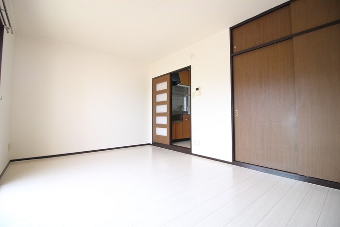 物件内観写真13　(居室)