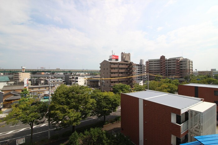 物件内観写真17　(室内からの展望)