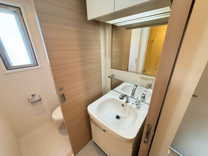 物件内観写真13　(洗面)