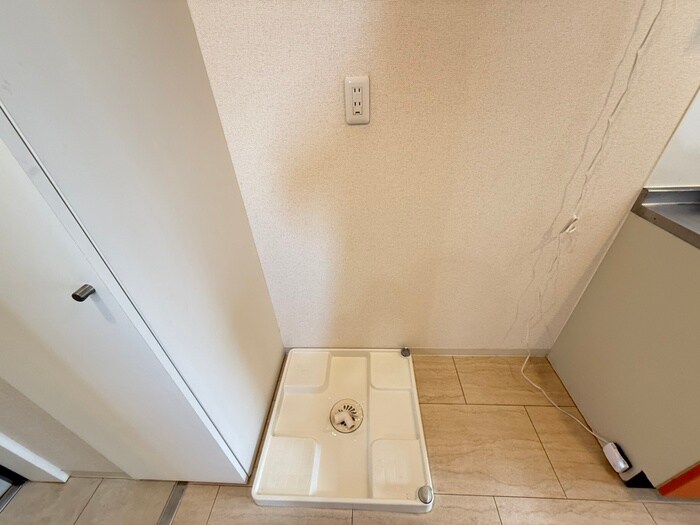 物件内観写真19　(洗濯機置場)