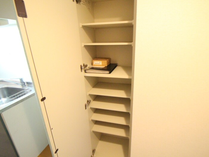 物件内観写真15　(靴箱)