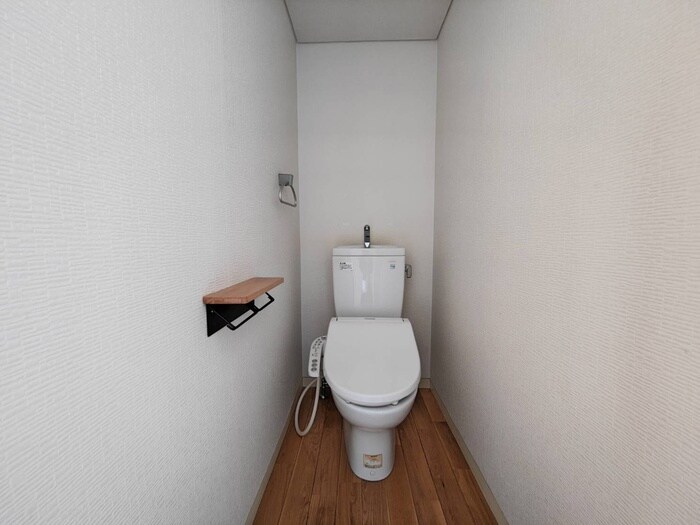 物件内観写真13　(トイレ)
