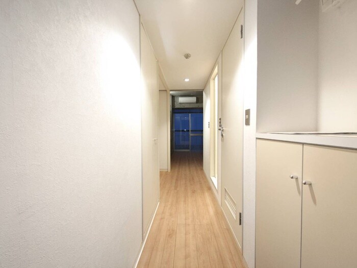物件内観写真18　(廊下)