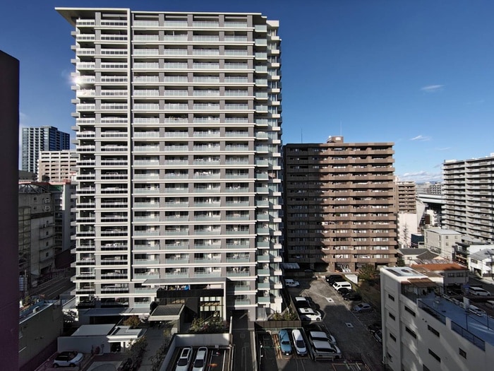 物件内観写真22　(室内からの展望)