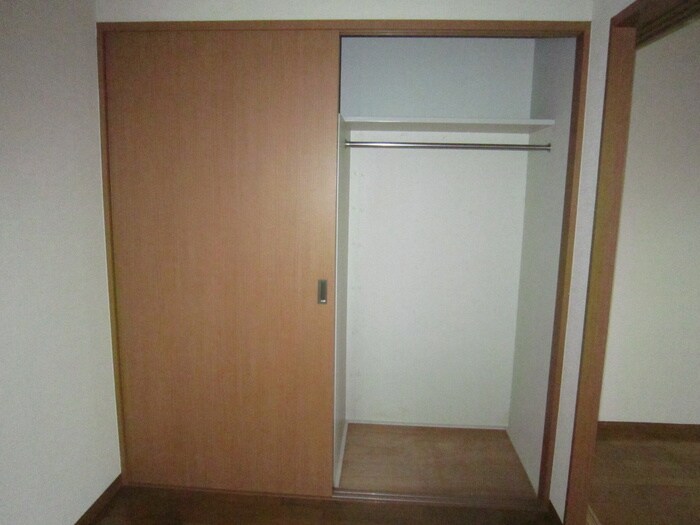 物件内観写真7　(収納)