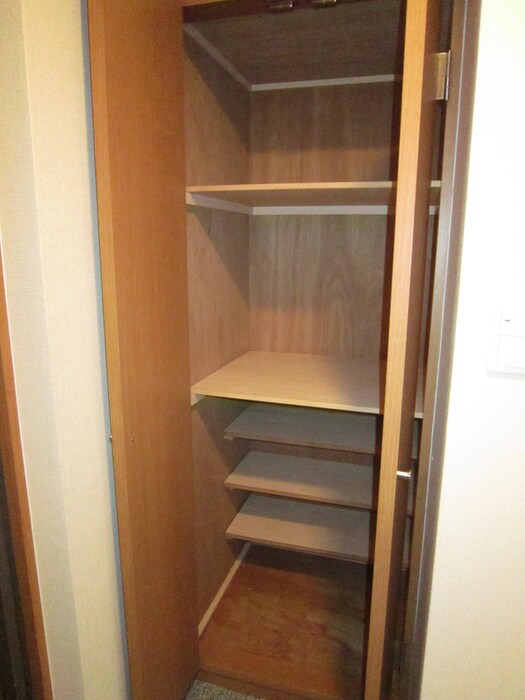 物件内観写真11　(靴箱)