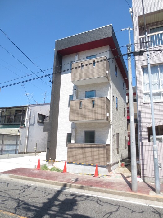 物件外観写真2　(外観写真)