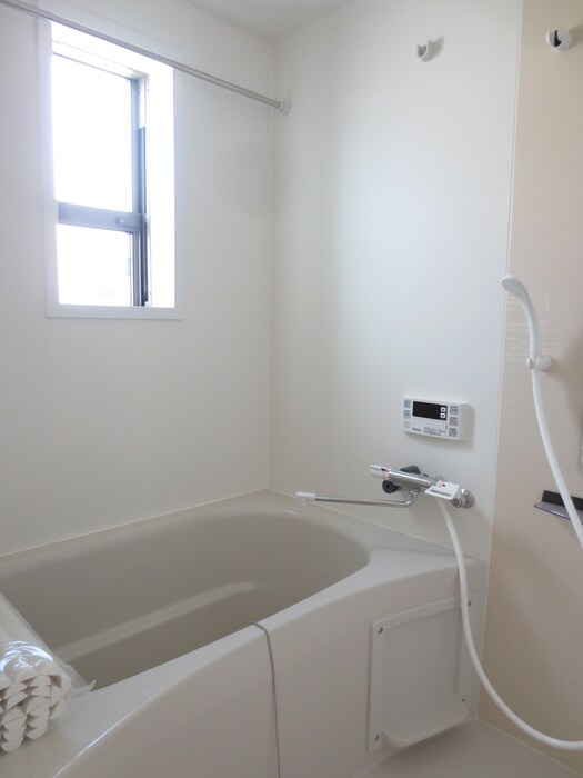 物件内観写真11　(バス／シャワールーム等)