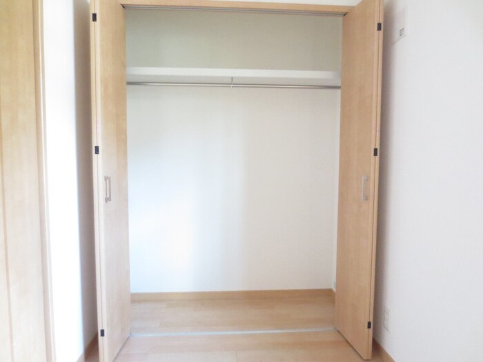 物件内観写真16　(収納)