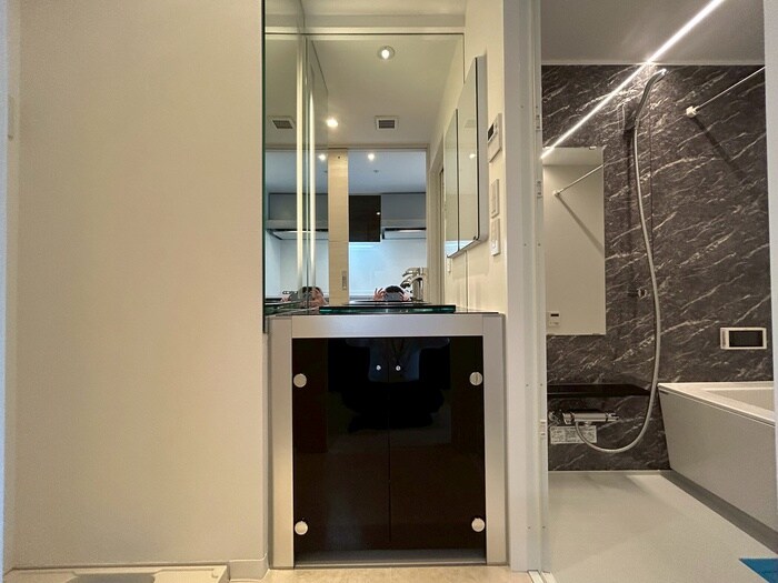 物件内観写真10　(洗面)