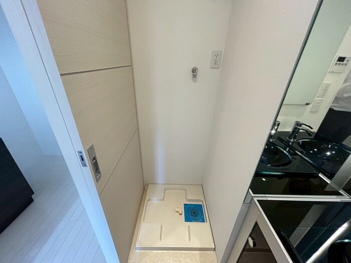 物件内観写真20　(洗濯機置場)