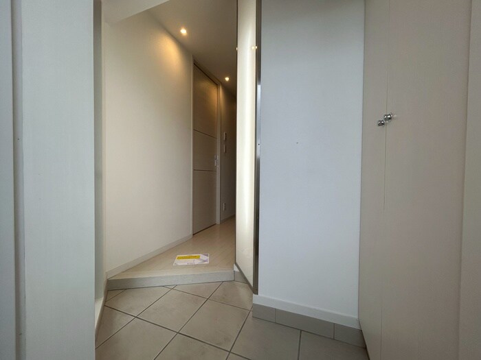 物件内観写真22　(玄関)