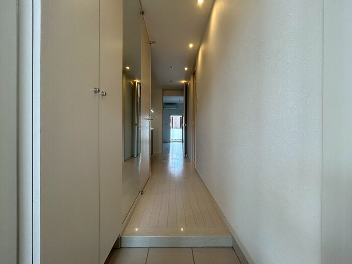 物件内観写真22　(玄関)