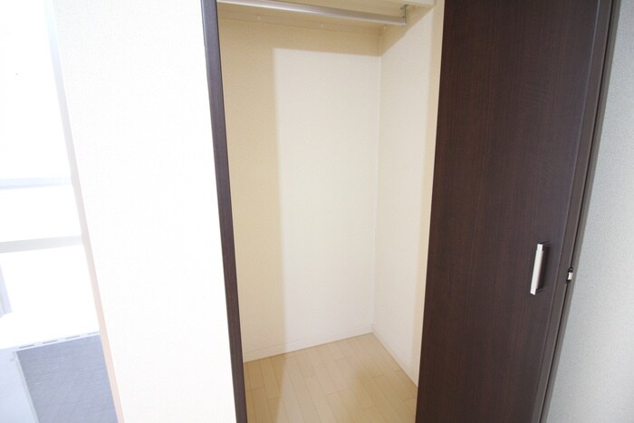 物件内観写真10　(収納)