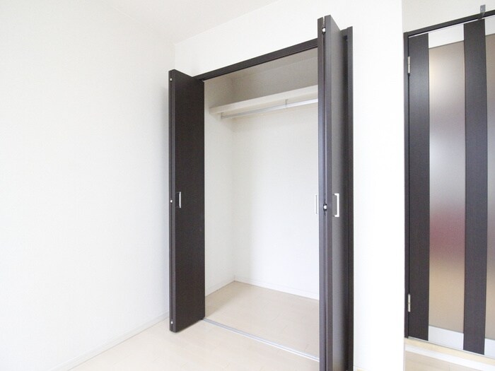 物件内観写真11　(収納)