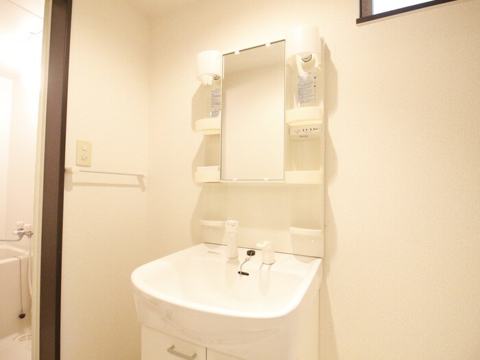 物件内観写真13　(洗面)