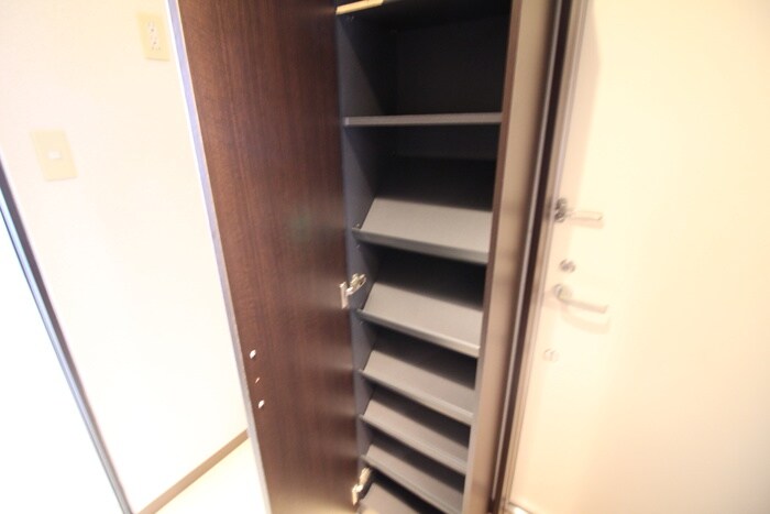 物件内観写真17　(靴箱)