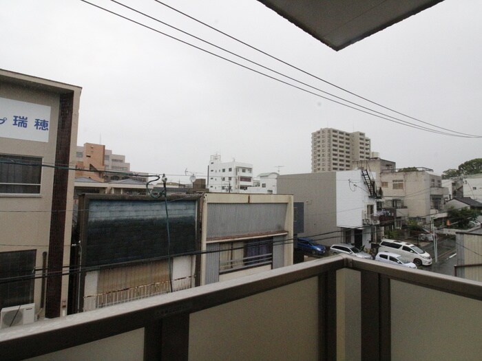 物件内観写真20　(室内からの展望)