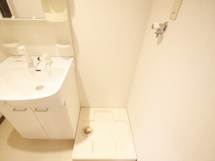 物件内観写真21　(洗濯機置場)