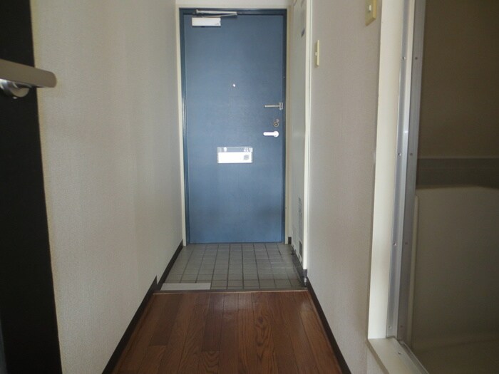 物件内観写真21　(玄関)
