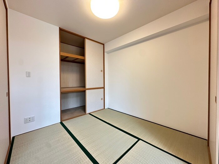 物件内観写真9　(居室)