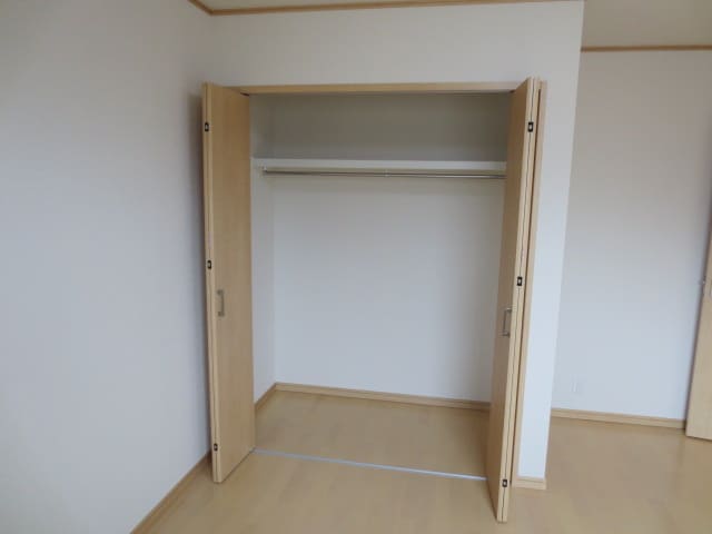 物件内観写真12　(収納)