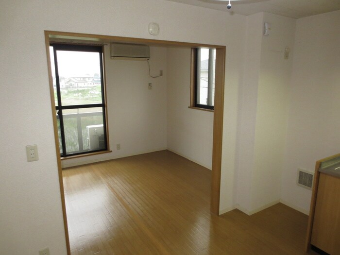 物件内観写真12　(居室)