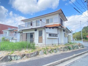 極楽2丁目貸家外観写真