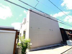 ローレルフォレスタ本陣外観写真