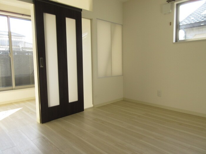 物件内観写真11　(居室)