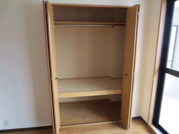 物件内観写真9　(収納)