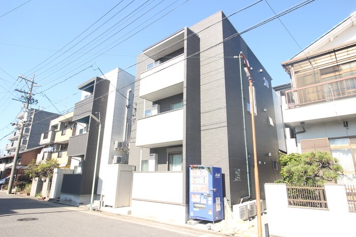 物件外観写真1　(外観写真)