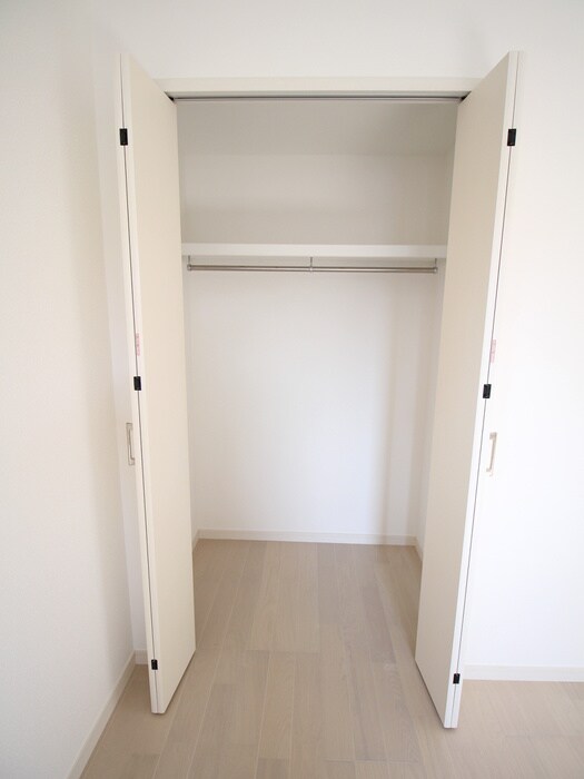 物件内観写真12　(収納)