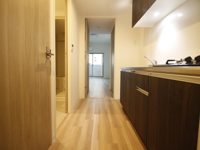 物件内観写真8　(廊下)