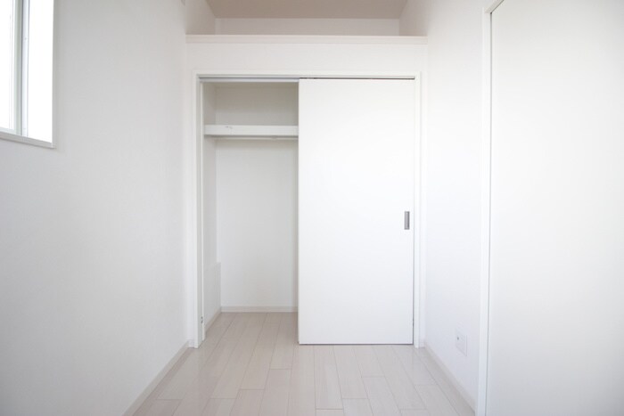 物件内観写真16　(収納)