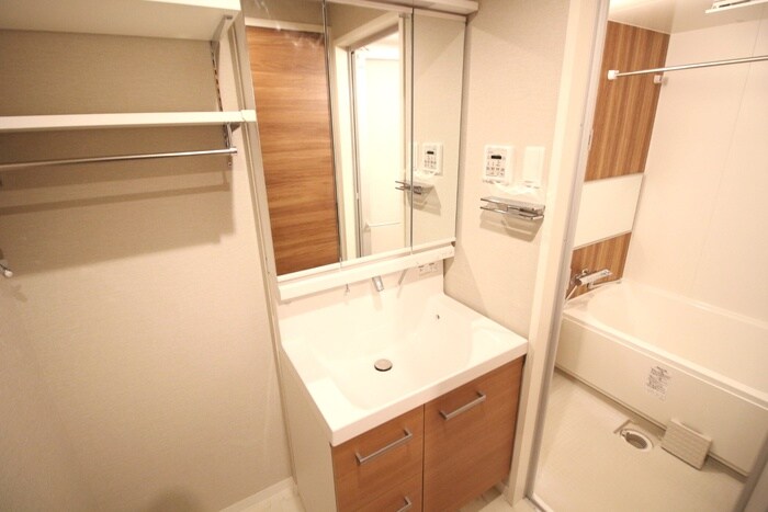 物件内観写真13　(洗面)